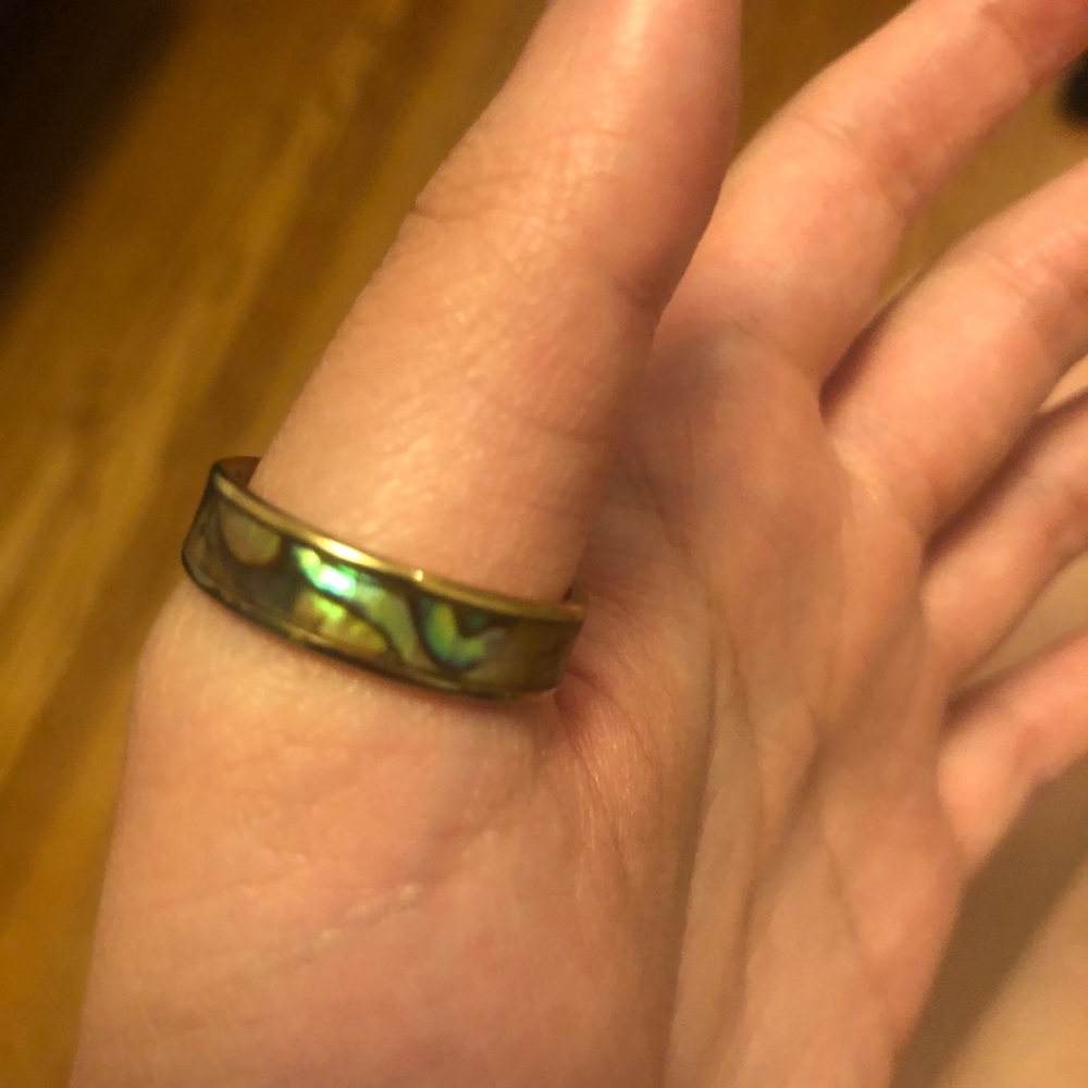 NWT Gold Mother of Pearl Ring